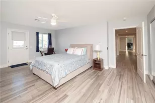 1310 Coronet Dr, Riverside, CA 92506 - Photo 33