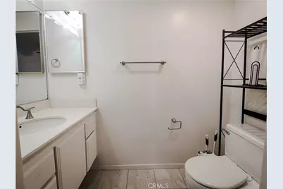 2264 Rose Avenue, Signal Hill, CA 90755 - Photo 9