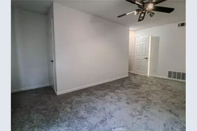 2264 Rose Avenue, Signal Hill, CA 90755 - Photo 3