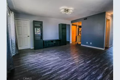2264 Rose Avenue, Signal Hill, CA 90755 - Photo 15
