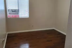 25011 Peachland Ave, Newhall, CA 91321 - Photo 7