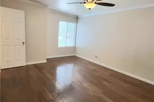 25011 Peachland Ave, Newhall, CA 91321 - Photo 9