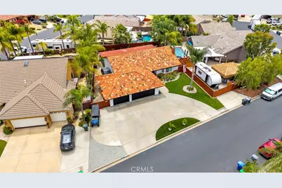 22667 Castle Crag, Canyon Lake, CA 92587 - Photo 5