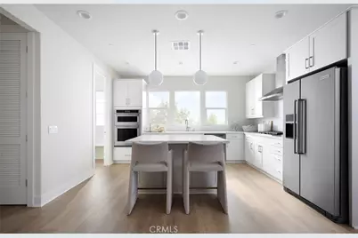 106 Sorrel Court, Burbank, CA 91506 - Photo 23