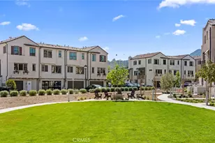 106 Sorrel Ct, Burbank, CA 91506 - Photo 9