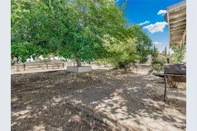 10164 White, Phelan, CA 92371 - Photo 21