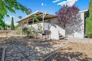 10164 White, Phelan, CA 92371 - Photo 1