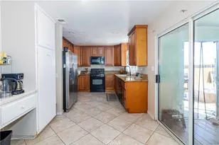 13363 Merry Oaks, Victorville, CA 92392 - Photo 15