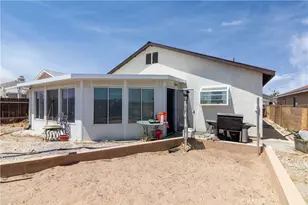 13363 Merry Oaks, Victorville, CA 92392 - Photo 27