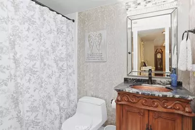1210 Versailles, Riverside, CA 92506 - Photo 33