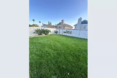 13533 Sutter Court, Fontana, CA 92336 - Photo 17