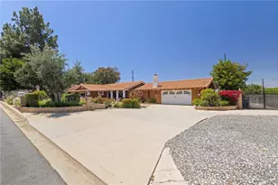 16520 Wagon Wheel Dr, Riverside, CA 92506 - Photo 7