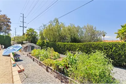 16520 Wagon Wheel Drive, Riverside, CA 92506 - Photo 33