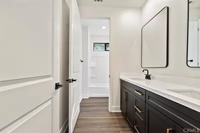 1019 N Staley Lane, Los Angeles, CA 90042 - Photo 33