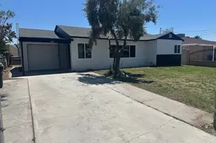 455 E S, Rialto, CA 92376 - Photo 1