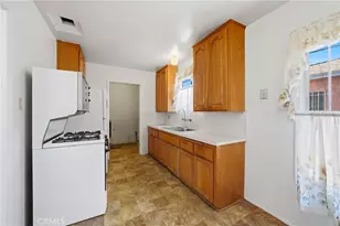 14018 S Zamora, Compton, CA 90222 - Photo 5