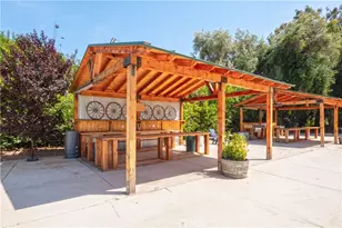 2083 Grace, Riverside, CA 92504 - Photo 39