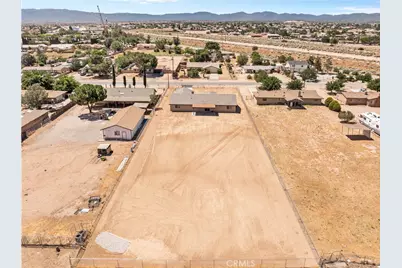 15162 Larch, Hesperia, CA 92345 - Photo 39