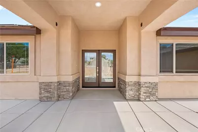 15162 Larch, Hesperia, CA 92345 - Photo 5