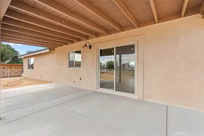 15162 Larch, Hesperia, CA 92345 - Photo 29