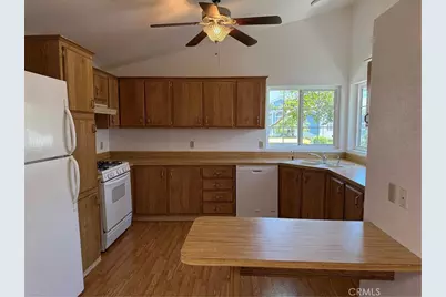 140 W Pioneer #170, Redlands, CA 92374 - Photo 3