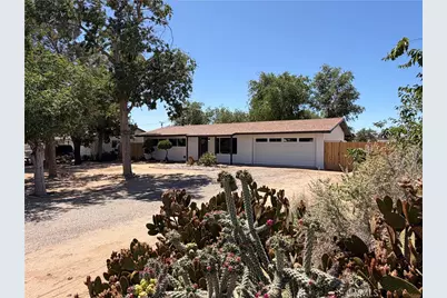21975 Mohican, Apple Valley, CA 92307 - Photo 7