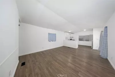10001 W Frontage #224, South Gate, CA 90280 - Photo 11