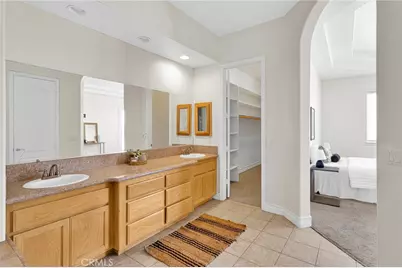 9452 Cedar Street, Oak Hills, CA 92344 - Photo 31