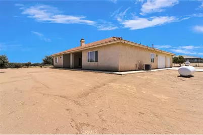 9452 Cedar Street, Oak Hills, CA 92344 - Photo 47