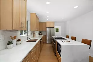 15550 Otsego St, Encino, CA 91436 - Photo 17