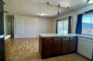 7623 Oxford, Hesperia, CA 92345 - Photo 7