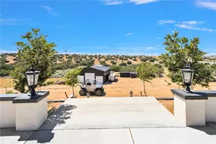 7560 Royal View, Oak Hills, CA 92344 - Photo 59