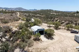 32999 Oak Dr, Hemet, CA 92544 - Photo 35