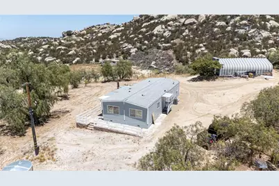 32999 Oak Drive, Hemet, CA 92544 - Photo 1