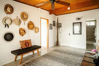 80277 Wikieup, 29 Palms MCB, CA 92277 - Photo 3
