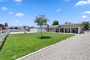 5772 Crown, Jurupa Valley, CA 91752 - Photo 31
