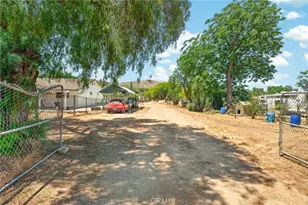 21470 Old Elsinore Rd, Perris, CA 92570 - Photo 45