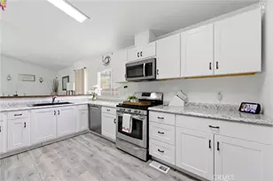 20067 Canyon View Dr, Canyon Country, CA 91351 - Photo 7
