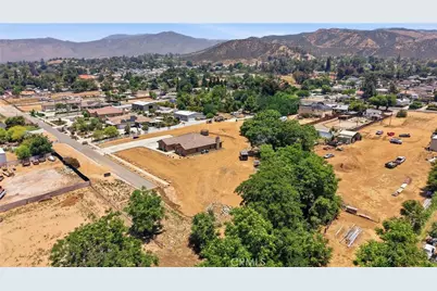 12865 Custer, Yucaipa, CA 92399 - Photo 33