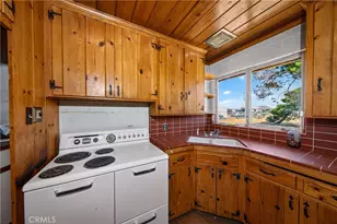 21798 Standing Rock Ave, Apple Valley, CA 92307 - Photo 11