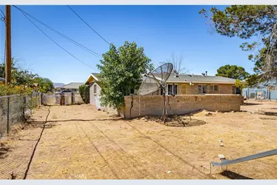 21798 Standing Rock Ave, Apple Valley, CA 92307 - Photo 19