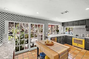 25962 Ernestine Ct, Laguna Hills, CA 92653 - Photo 17