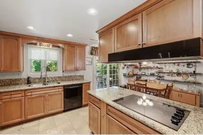 10426 Bonneville, Riverside, CA 92505 - Photo 11