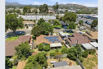 10426 Bonneville, Riverside, CA 92505 - Photo 25