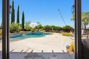 39237 Seraphina, Murrieta, CA 92563 - Photo 33