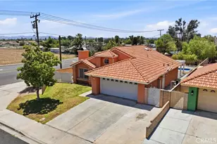 13997 Chervil Ct, Moreno Valley, CA 92553 - Photo 3