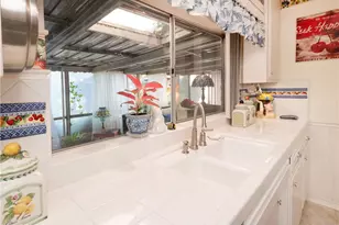 4600 Sunnyside Dr, Riverside, CA 92506 - Photo 19