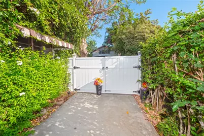 4600 Sunnyside Drive, Riverside, CA 92506 - Photo 3