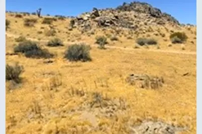 220 E Avenue P5, Palmdale, CA 93550 - Photo 17