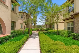 129 Carlow, Irvine, CA 92618 - Photo 9